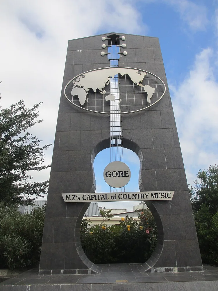 The Big Guitar monument in Gore